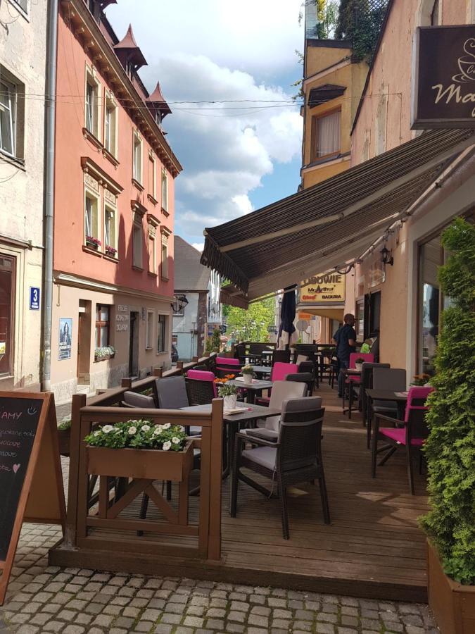 Apartamencik Maja Studio Apartment Kudowa Zdroj Luaran gambar